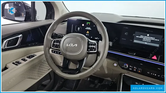 KIA CARNIVAL 9-SEATER HI LIMOUSINE