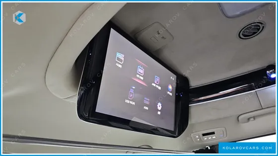 KIA CARNIVAL 9-SEATER HI LIMOUSINE