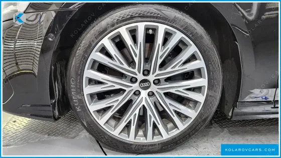 AUDI A8 55 TFSI QUATTRO PREMIUM LWB