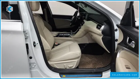 GENESIS G70 GASOLINE 2.5T 2WD
