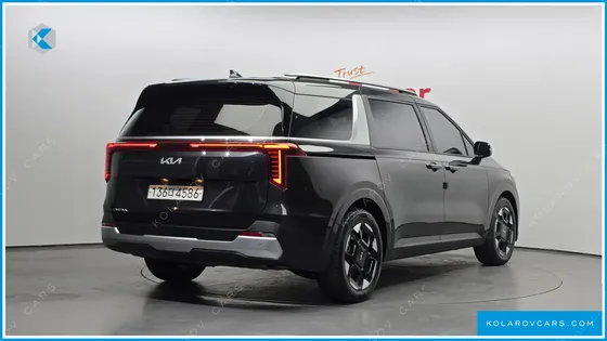 KIA CARNIVAL 9-SEATER PRESTIGE