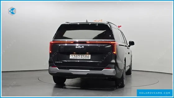 KIA CARNIVAL 9-SEATER PRESTIGE