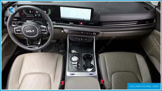 KIA CARNIVAL 9-SEATER PRESTIGE
