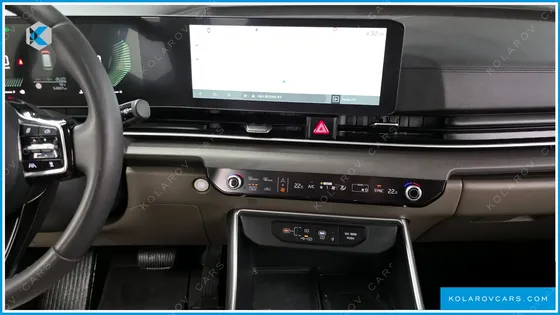 KIA CARNIVAL 9-SEATER PRESTIGE