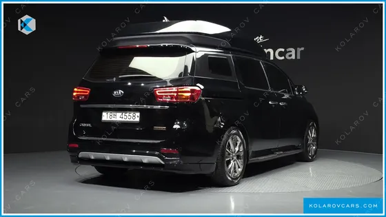 KIA CARNIVAL 7-SEATER HI-LIMOUSINE