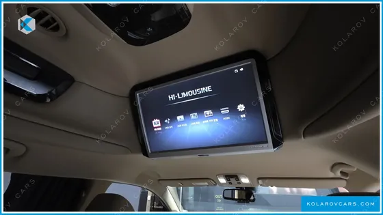 KIA CARNIVAL 7-SEATER HI-LIMOUSINE