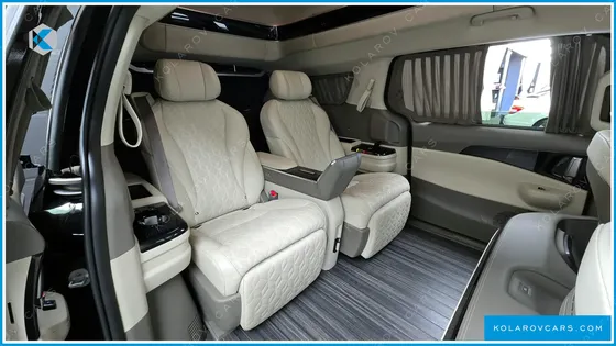 KIA CARNIVAL GASOLINE 4-SEATER HI LIMOUSINE