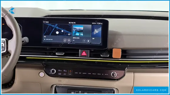 KIA CARNIVAL GASOLINE 4-SEATER HI LIMOUSINE
