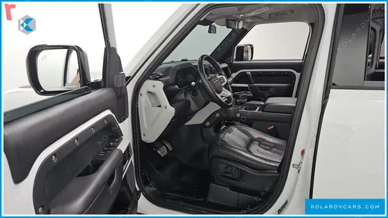 LAND ROVER DEFENDER 110 D300 HSE
