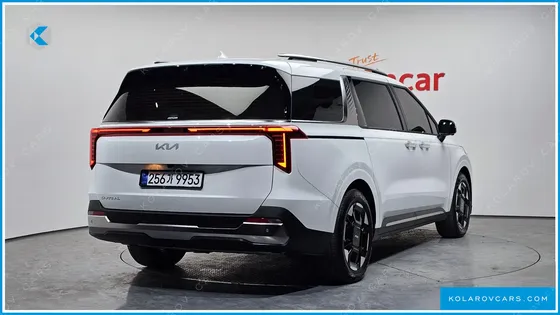 KIA CARNIVAL 9-SEATER SIGNATURE