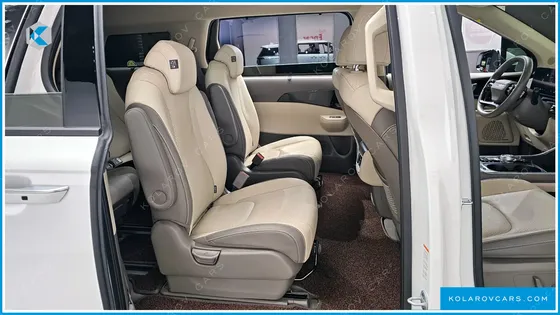 KIA CARNIVAL 9-SEATER SIGNATURE