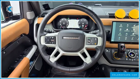 LAND ROVER DEFENDER 130 D300 X-DYNAMIC HSE