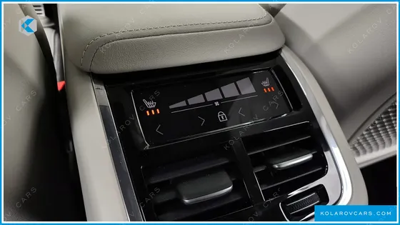 VOLVO XC60 B5 ULTRA DARK AIR SUS