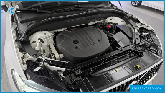 VOLVO XC60 B5 INSCRIPTION