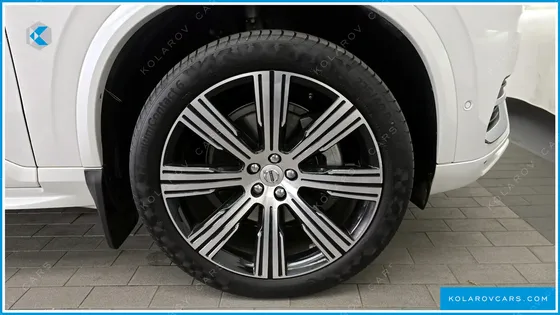 VOLVO XC90 B6 ULTIMATE BRIGHT