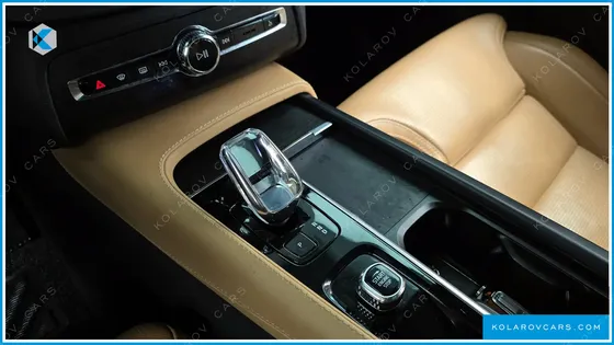 VOLVO XC90 B6 ULTIMATE BRIGHT