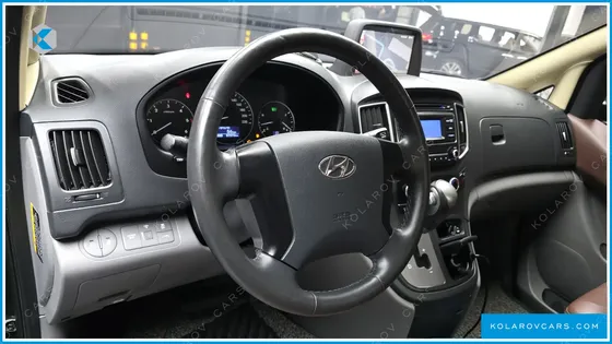 HYUNDAI STAREX CAMPING CAR