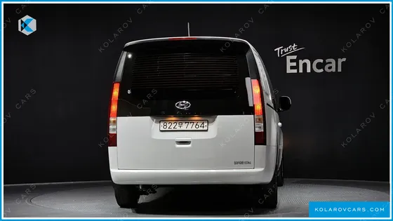 HYUNDAI STARIA CARGO 5-SEATER