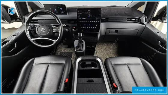 HYUNDAI STARIA CARGO 5-SEATER