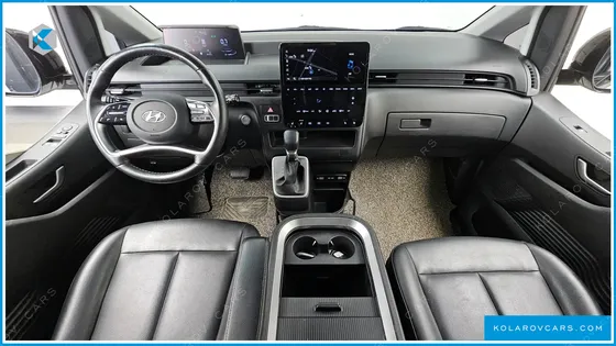 HYUNDAI STARIA CARGO 5-SEATER