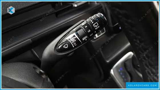 HYUNDAI STARIA CARGO 5-SEATER