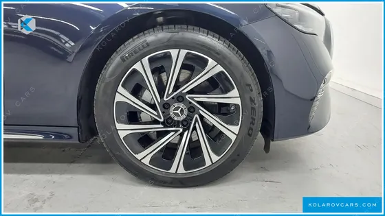 MERCEDES E-CLASS E300 4MATIC EXCLUSIVE