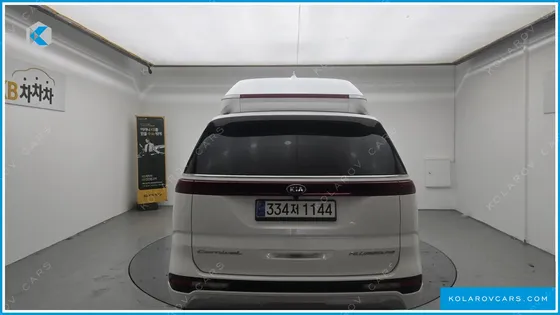 KIA CARNIVAL 9-SEATER HI-LIMOUSINE