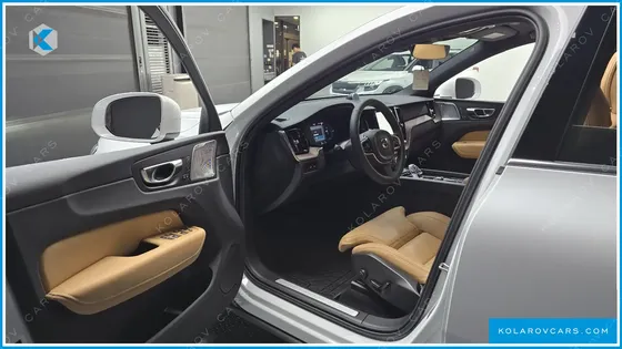VOLVO XC60 T8 ULTRA BRIGHT