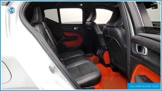 VOLVO XC40 T4 R-DESIGN