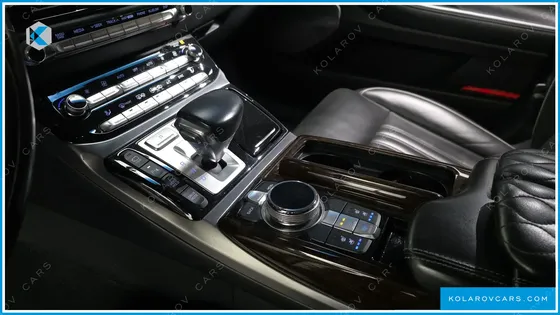 GENESIS EQ900 3.8 GDI AWD