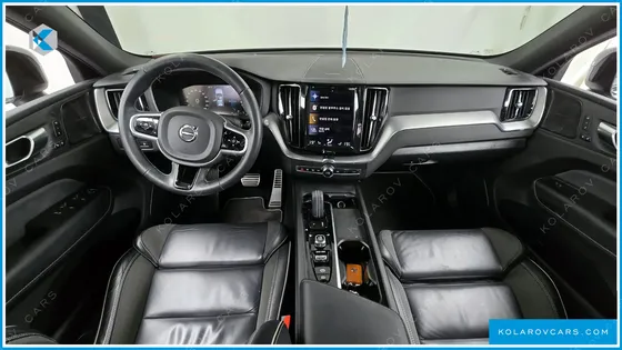VOLVO XC60 T8 R-DESIGN