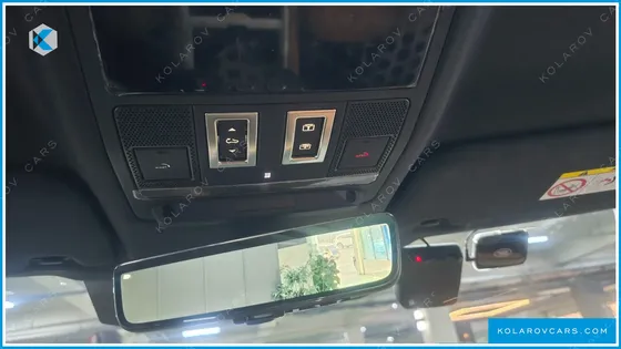 LAND ROVER DEFENDER 110 P300 X-DYNAMIC SE