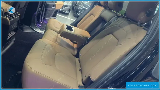 LAND ROVER DEFENDER 110 P300 X-DYNAMIC SE