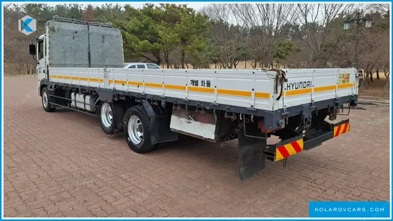 HYUNDAI MEGA TRUCK GOLD