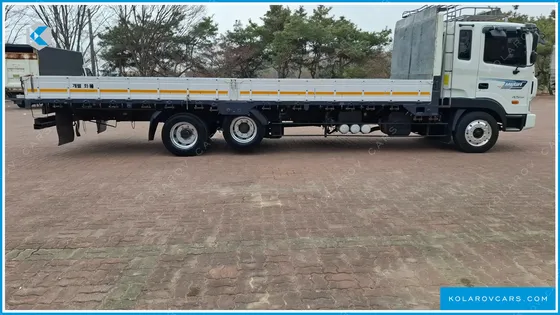 HYUNDAI MEGA TRUCK GOLD