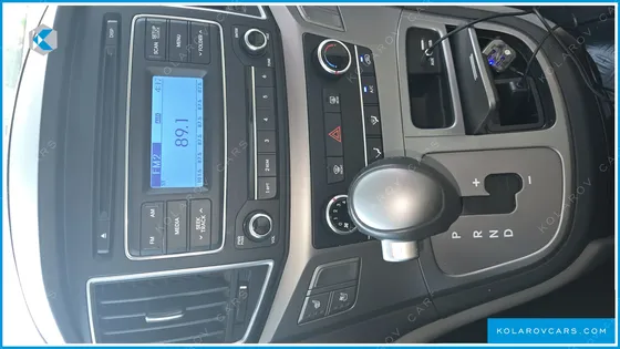 HYUNDAI GRAND STAREX NONE