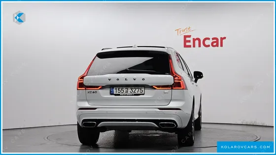 VOLVO XC60 T8 R-DESIGN