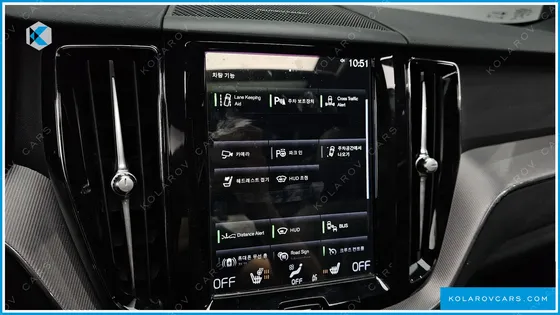 VOLVO XC60 T8 R-DESIGN