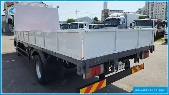HYUNDAI MEGA TRUCK GOLD