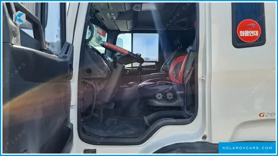 HYUNDAI MEGA TRUCK GOLD