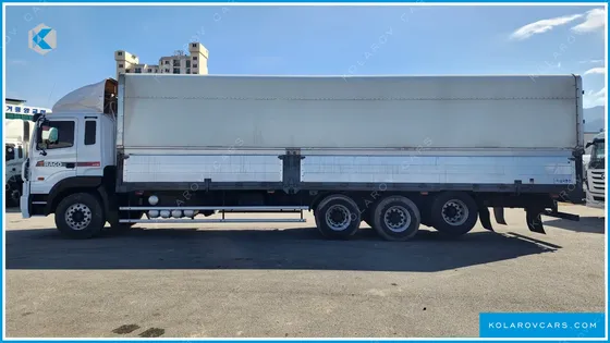 HYUNDAI TRAGO TRAGO 6X4