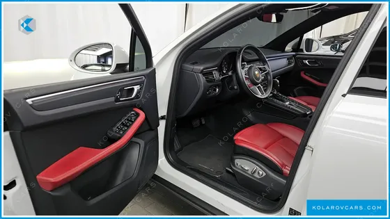 PORSCHE MACAN 2.0