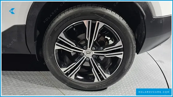 VOLVO XC40 B4 INSCRIPTION