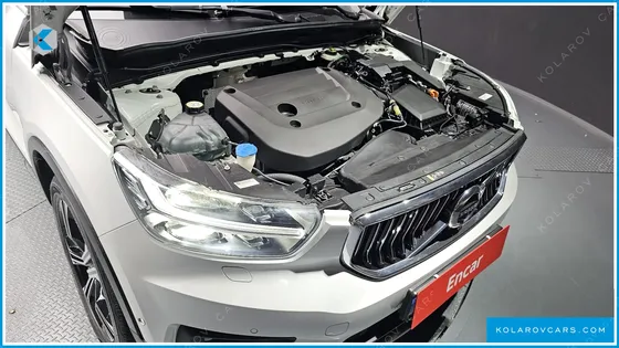 VOLVO XC40 B4 INSCRIPTION