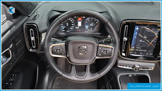 VOLVO XC40 B4 INSCRIPTION