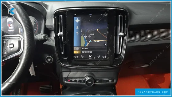VOLVO XC40 B4 R-DESIGN