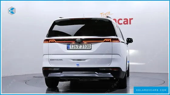 KIA CARNIVAL 9-SEATER SIGNATURE