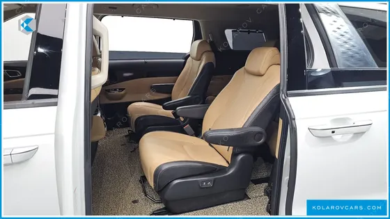 KIA CARNIVAL 9-SEATER SIGNATURE