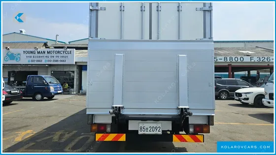 HYUNDAI MEGA TRUCK GOLD