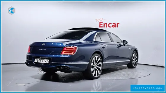 BENTLEY FLYING SPUR 4.0 AZURE